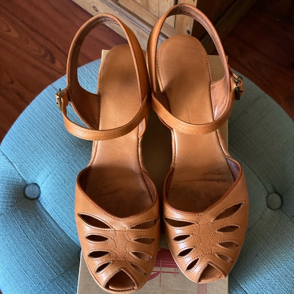 RE-MIX Classic Vintage Footwear Vogue Wedge Sandals - Picture 3 of 10